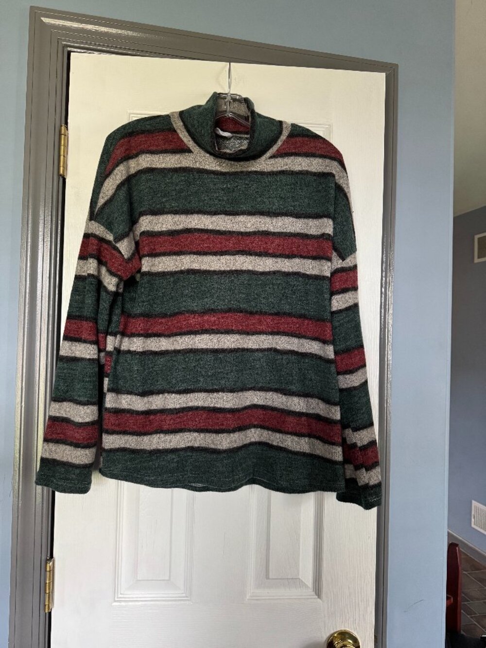 CY Fashion Size M Green Red Gray Striped Long Sleeve Top Mock Neck EUC